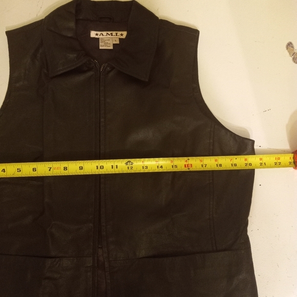 A.M.I. Women's Leather Vest Brown Full Zip Size L/40 - Picture 6 of 7